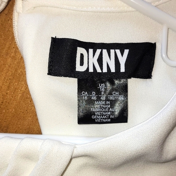 DKNY Casual Dress - Picture 4 of 6